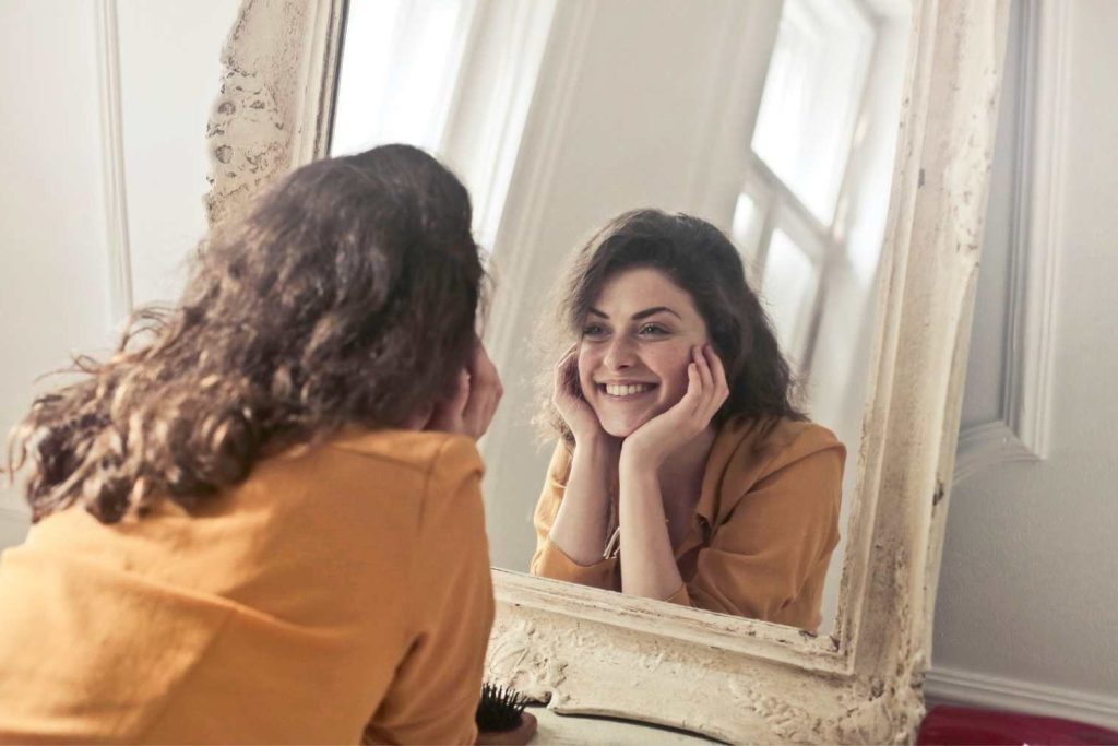 national-compliment-your-mirror-day-july-3